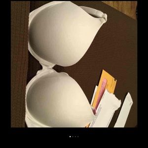 Vs secret bra 32D push-up
