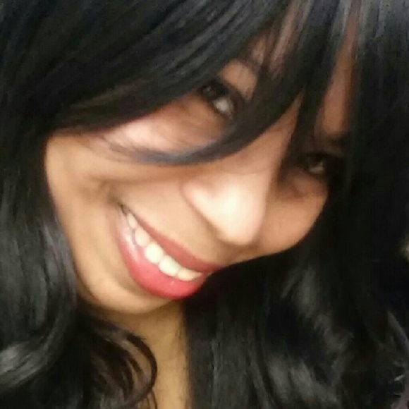 Meet your Posher, Lovely - Picture 2 of 2