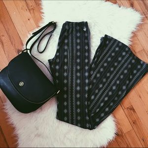 ✨ Kendall & Kylie Bell Bottom Pants