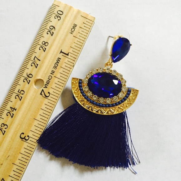 🎉5for $25🎉 Cobalt blue tassel earrings - Picture 2 of 4