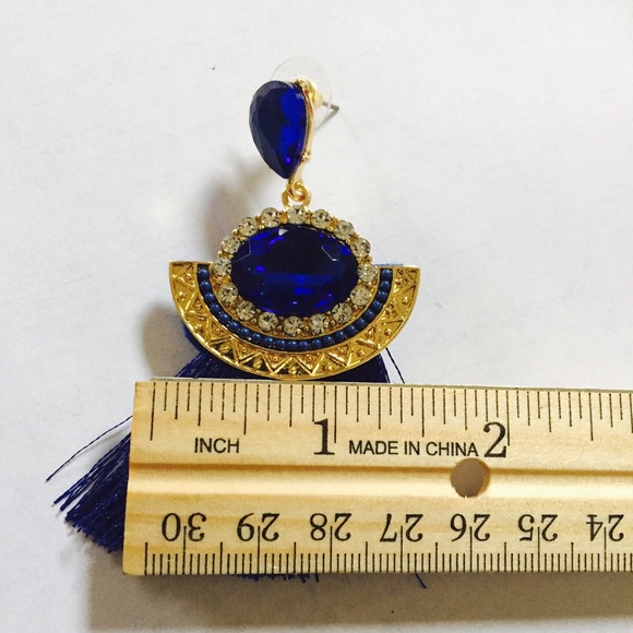 🎉5for $25🎉 Cobalt blue tassel earrings - Picture 3 of 4