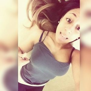 Meet your Posher, Khelsy