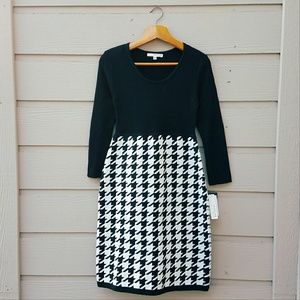 Black Houndstooth Print Sweater Dress
