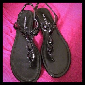 Dressy black sandal