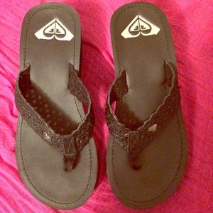 Black Roxy flip flop