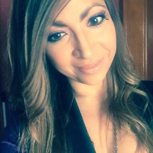 Meet your Posher, Erika