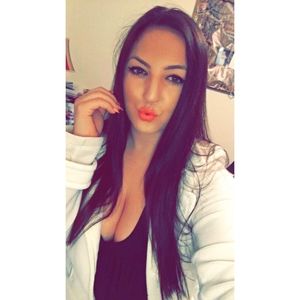 Meet your Posher, Valerie