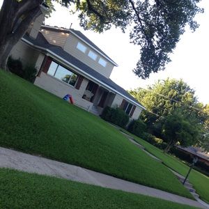 Meet your Posher, Dena