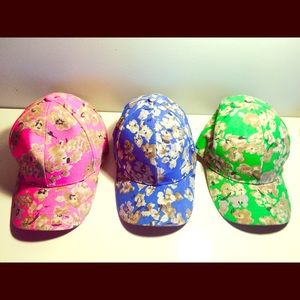 Vince camuto floral baseball caps