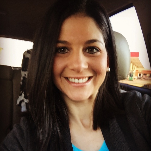 Meet your Posher, Christina - Picture 1 of 1