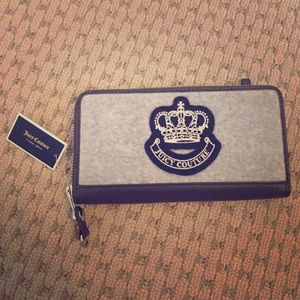 *BRAND NWT* Juicy Couture Wallet/Clutch!