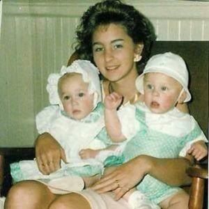 Meet your Posher, Cara