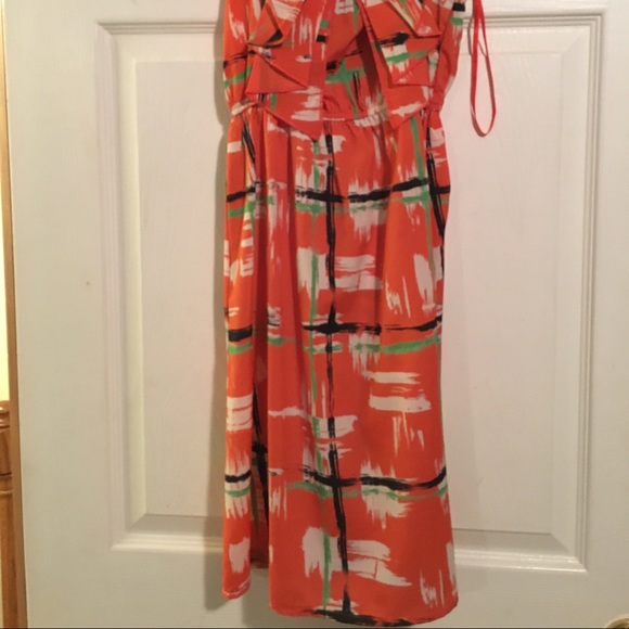 Dress - Picture 4 of 4