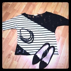 〰 black and sand colored top! 〰