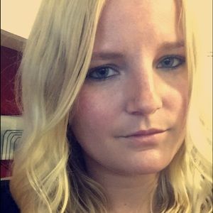 Meet your Posher, Chloe