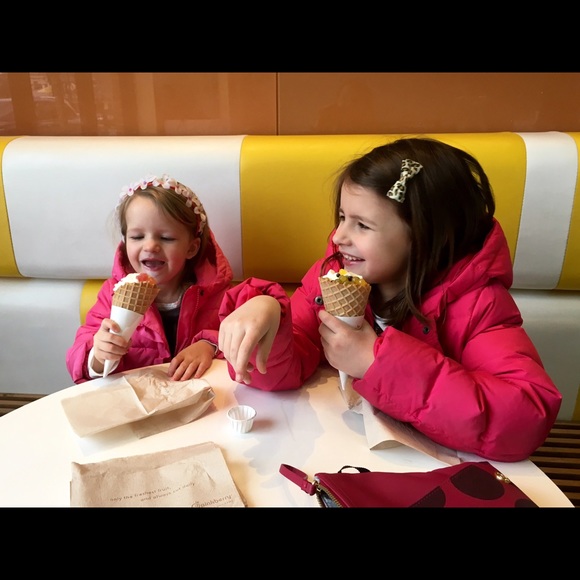 Hi I'm Nicole! Follow me @theleopardcoat - Picture 2 of 4