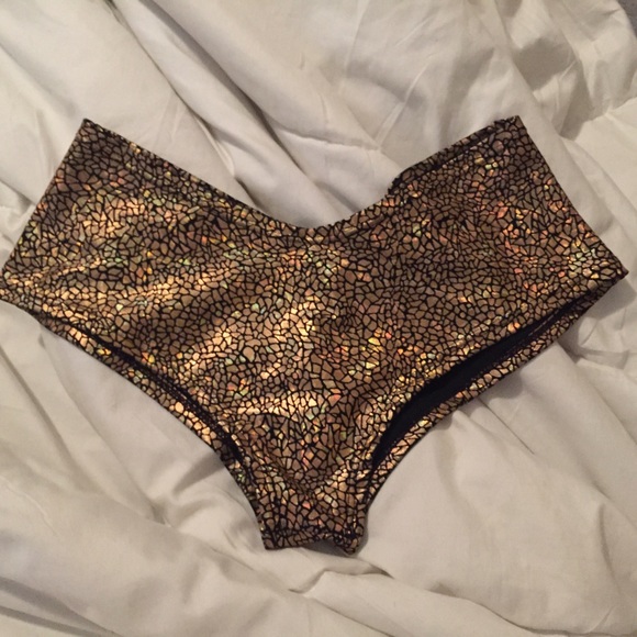Little black diamond size small gold druzzy shorts