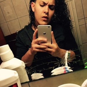 Meet your Posher, Kim