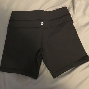 Lululemon black bike style short