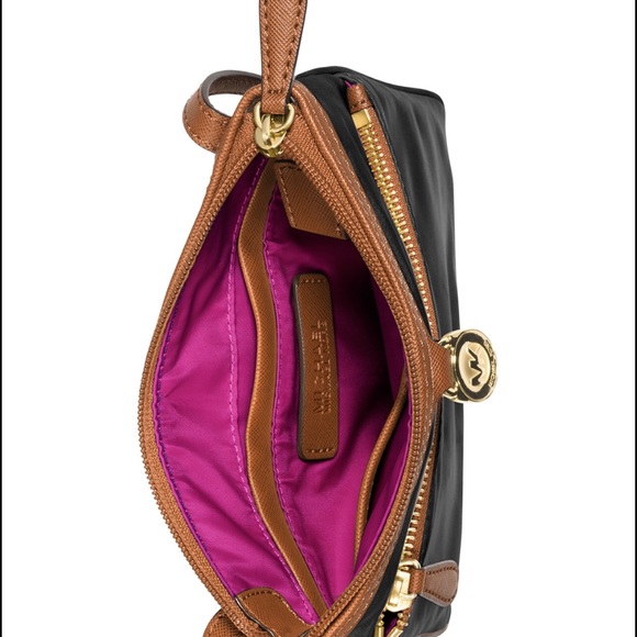 🎉1 hr Sale🎉Michael kors kempton small poker b - Picture 2 of 4