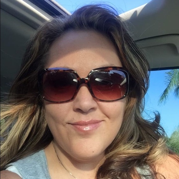 Meet your Posher, Kimber - Picture 2 of 3