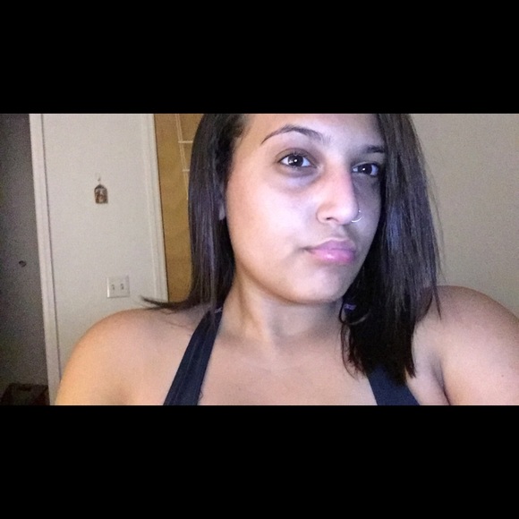 Meet your Posher, Gina - Picture 1 of 1