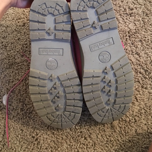 Pink Timberlands - Picture 2 of 4