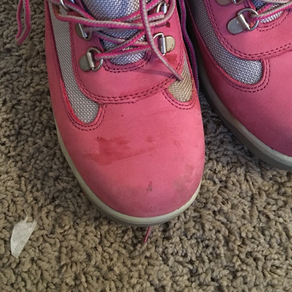 Pink Timberlands - Picture 4 of 4