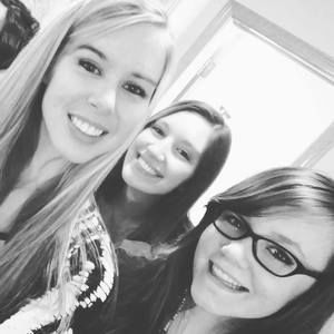 Meet your Posher, Courtney