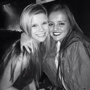 Meet your Posher, Shey