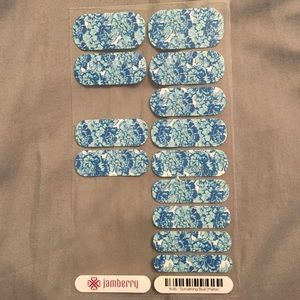 Jamberry something blue (matte)