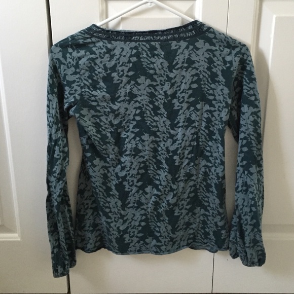 Calvin Klein blouse size small - Picture 2 of 3