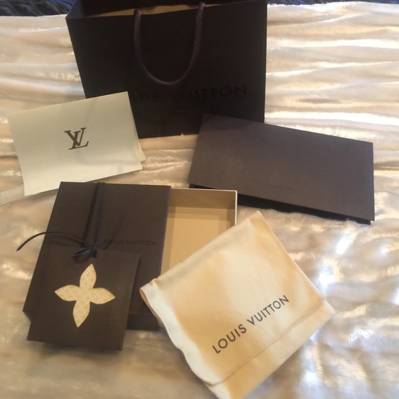 100% authentic Louis Vuitton box and dust bag