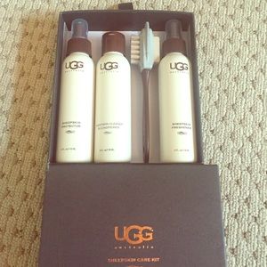 **NEVER USED** Ugg Australia Skeepskin Care Kit!