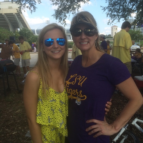 Meet your Posher, Heidi - Picture 1 of 1