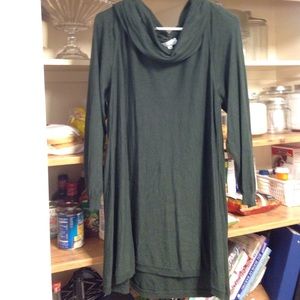 Hunter green sweater