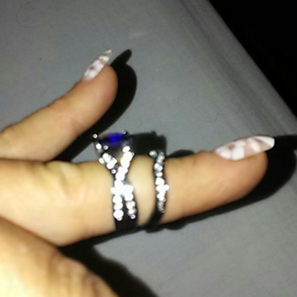 Beautiful Wedding Rings - Picture 3 of 4