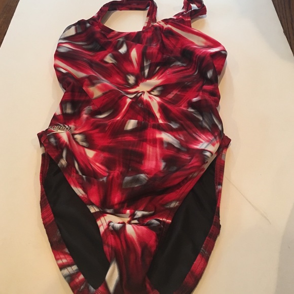 speedo size 32