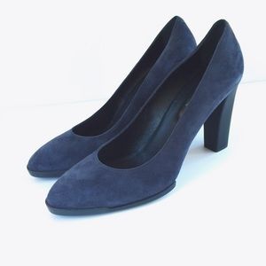 ✨SALE✨ NWOT Tod's Suede Pumps