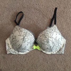 Victoria's Secret Very Sexy Push Up Bra