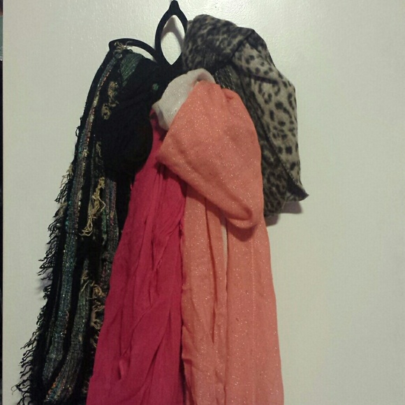 Scarf bundle - Picture 1 of 4