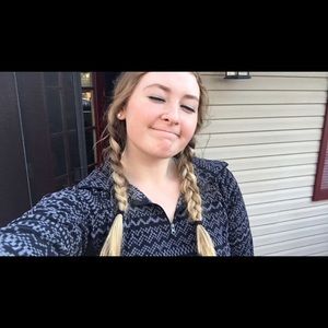 Meet your Posher, Lexie