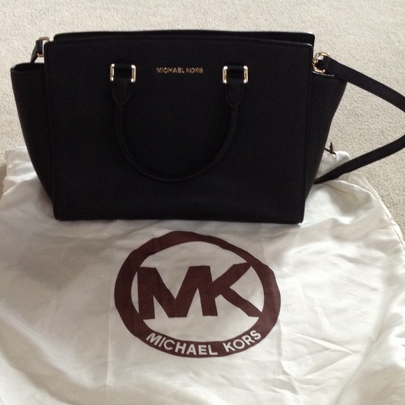Michael Kors Selma Handbag