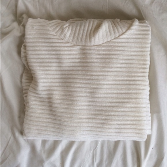 Turtleneck - Picture 3 of 3