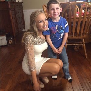 Meet your Posher, Courtney