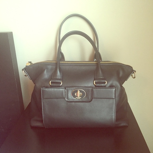 Kate Spade small leather purse. Gently Used.