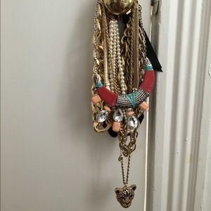 🎉BUNDLE🎉 9 Gorgeous Necklaces