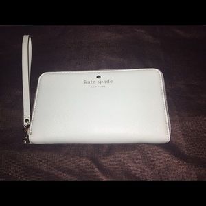 Kate Spade Cedar Jodie Wristlet.  Mojito color.