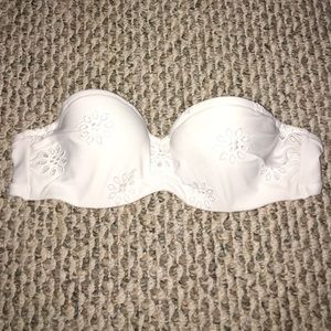 White bandeau&pink bottoms