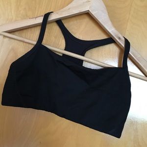 ❗️BOGO SALE ❗️Black Gap Body sports bra